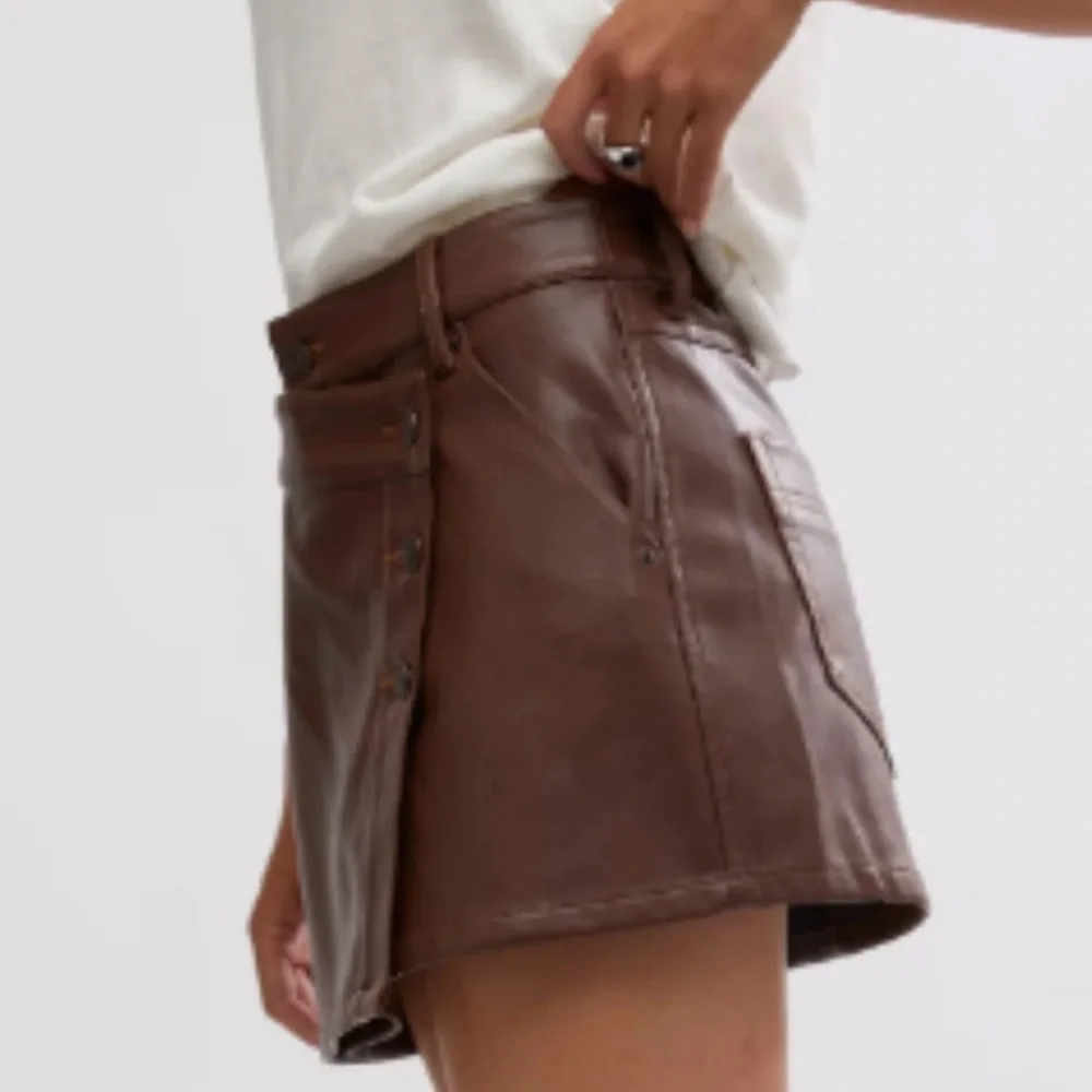 Free People: Wynne Vegan Skirt in Chocolate Fondant Size 29